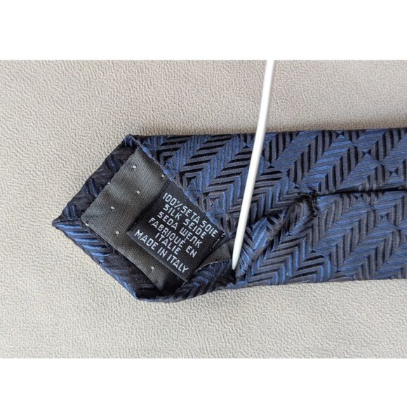 Gianfranco FERRE 100% Silk Tie Geometric Pattern Black Blue Jacquard Made Italy - Picture 5 of 5